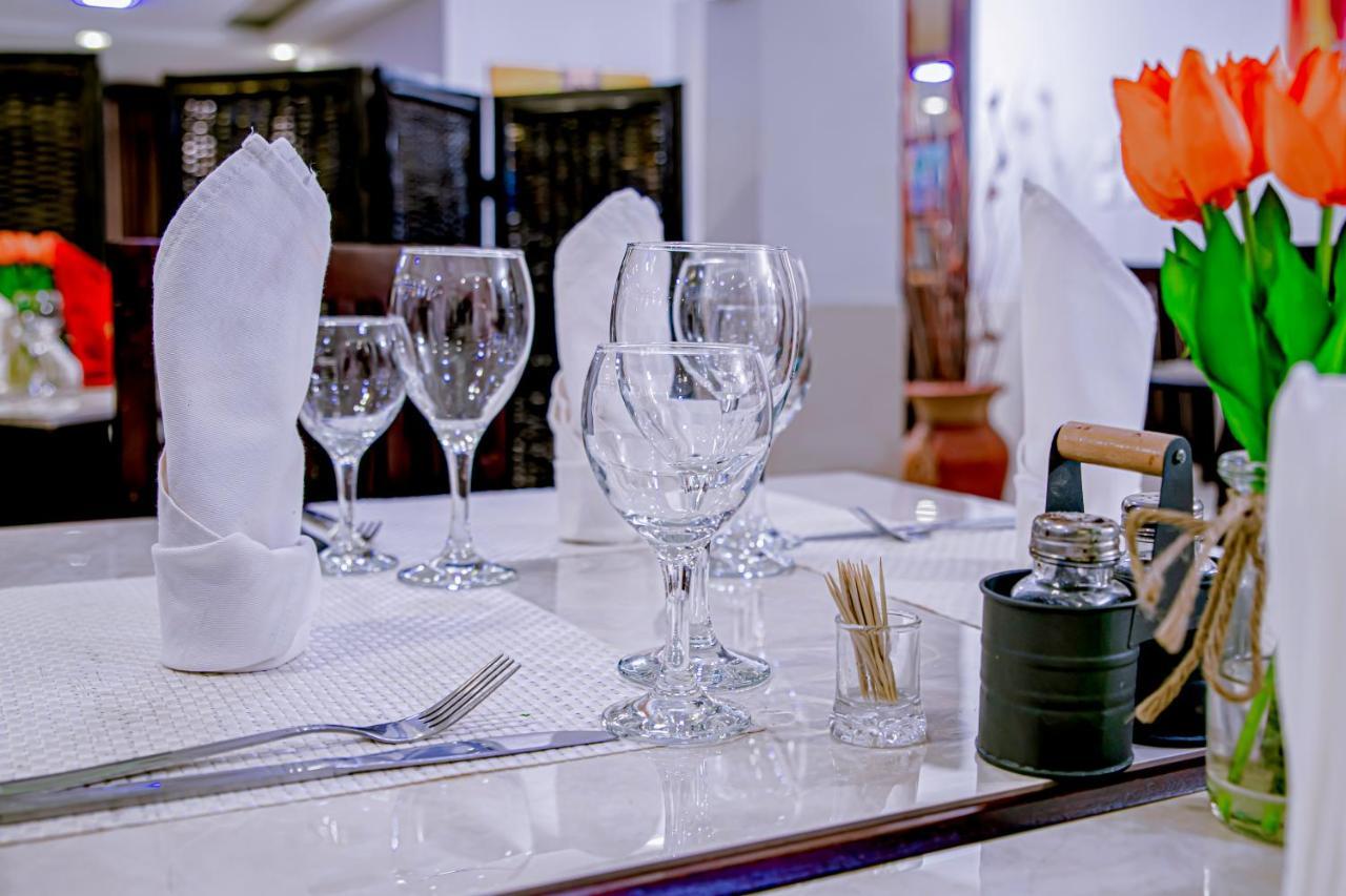 Serena Hotel Douala Luaran gambar